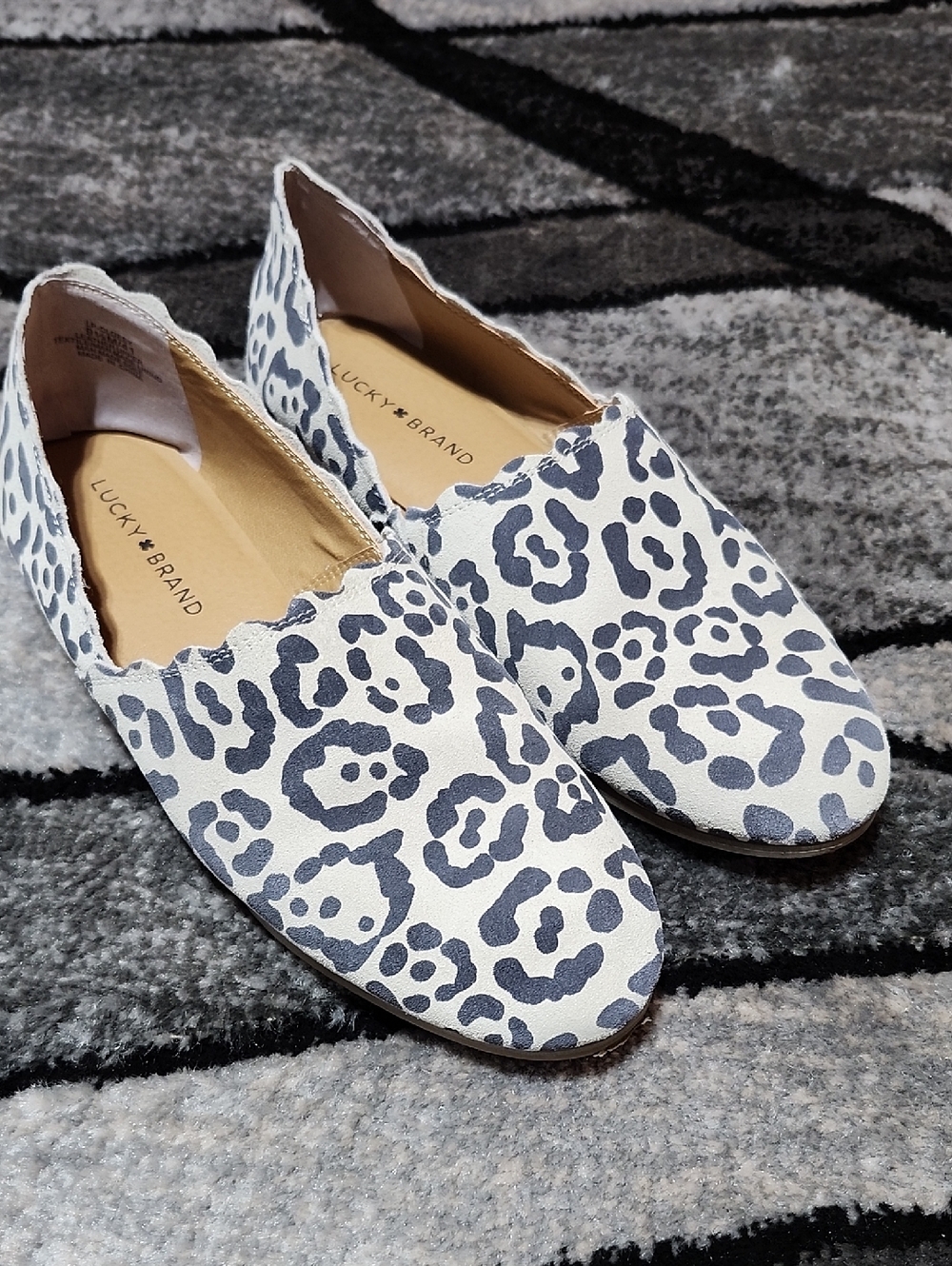 LUCKY BRAND CLOEEY LEATHER LEOPARD PRINT SCALLOPED-EDGE SLIP-ON FLATS